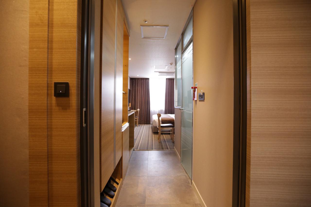 Honors Hotel Hwaseong Exterior photo